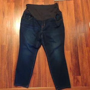 Old Navy Maternity Full Panel Skinny Jeans